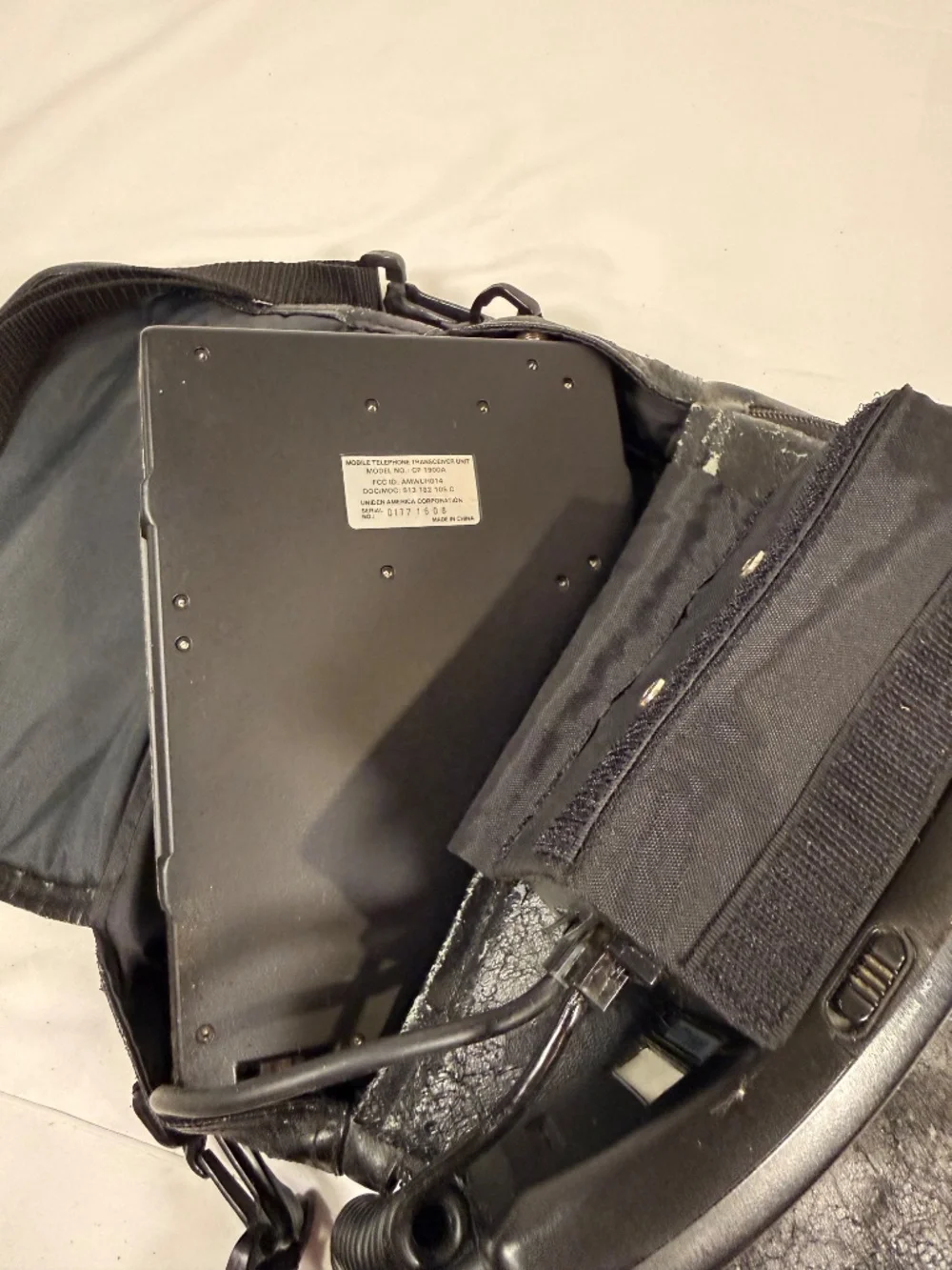Vintage Uniden Bag Phone CP1900A Retro Mobile Car Phone